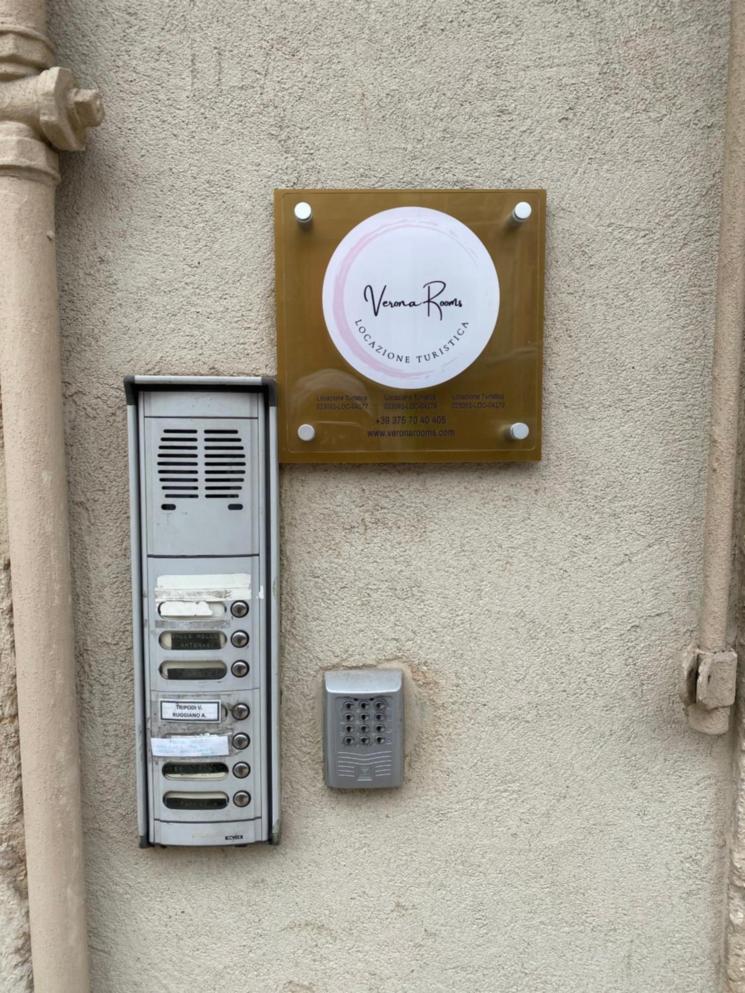 Verona Rooms Luaran gambar